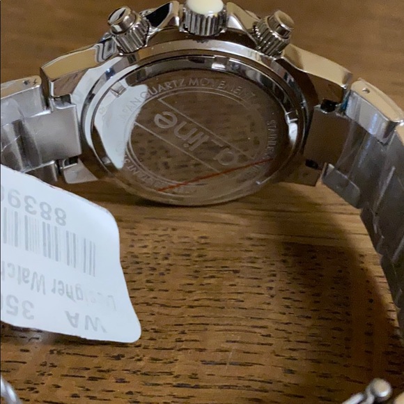 Watch - Picture 5 of 6